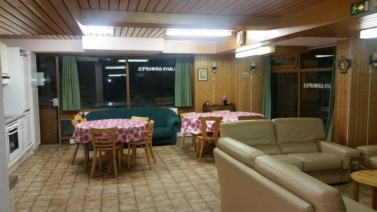 Holidays Groupes Anzere Bagian luar foto