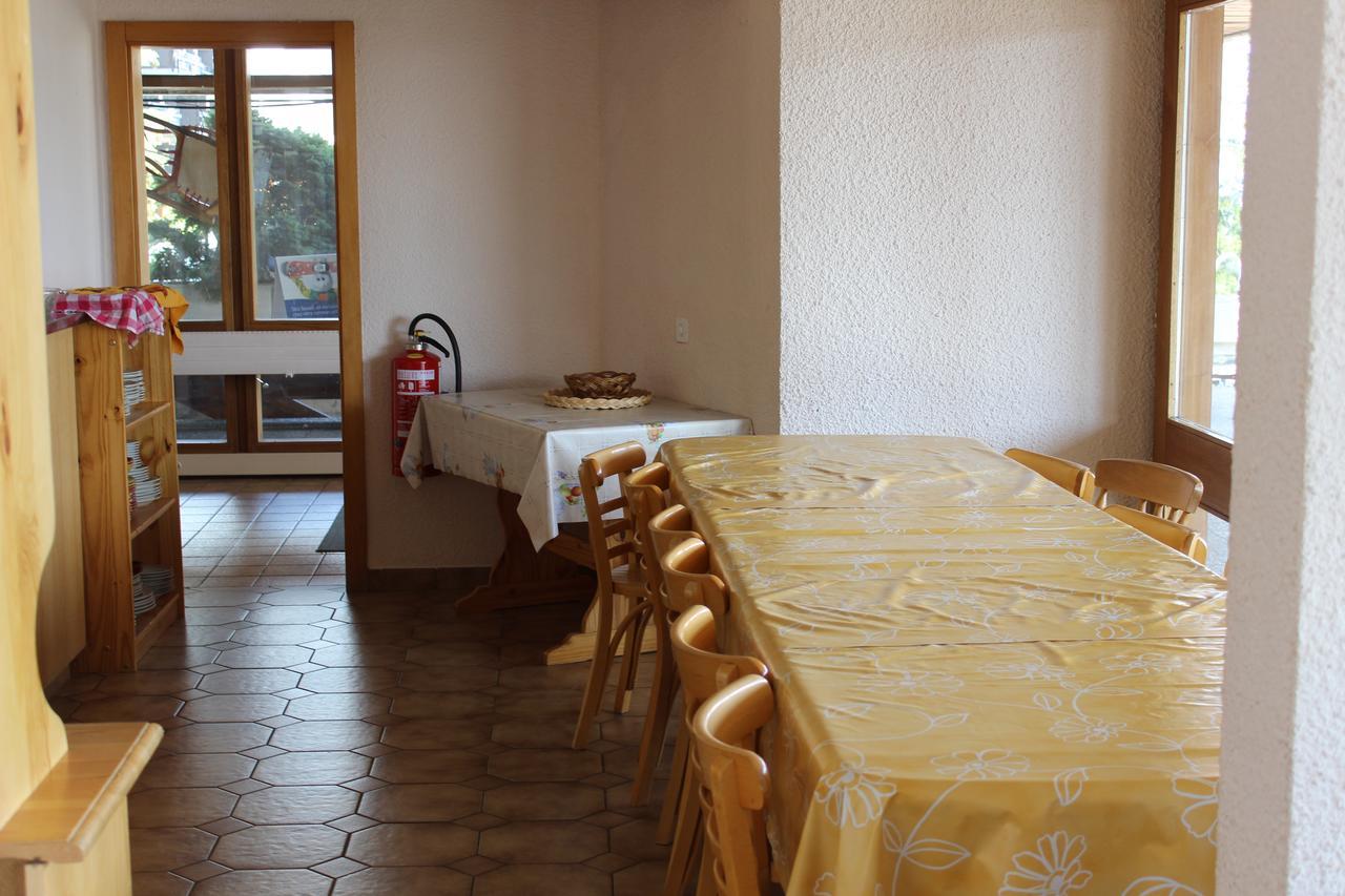 Holidays Groupes Anzere Bagian luar foto