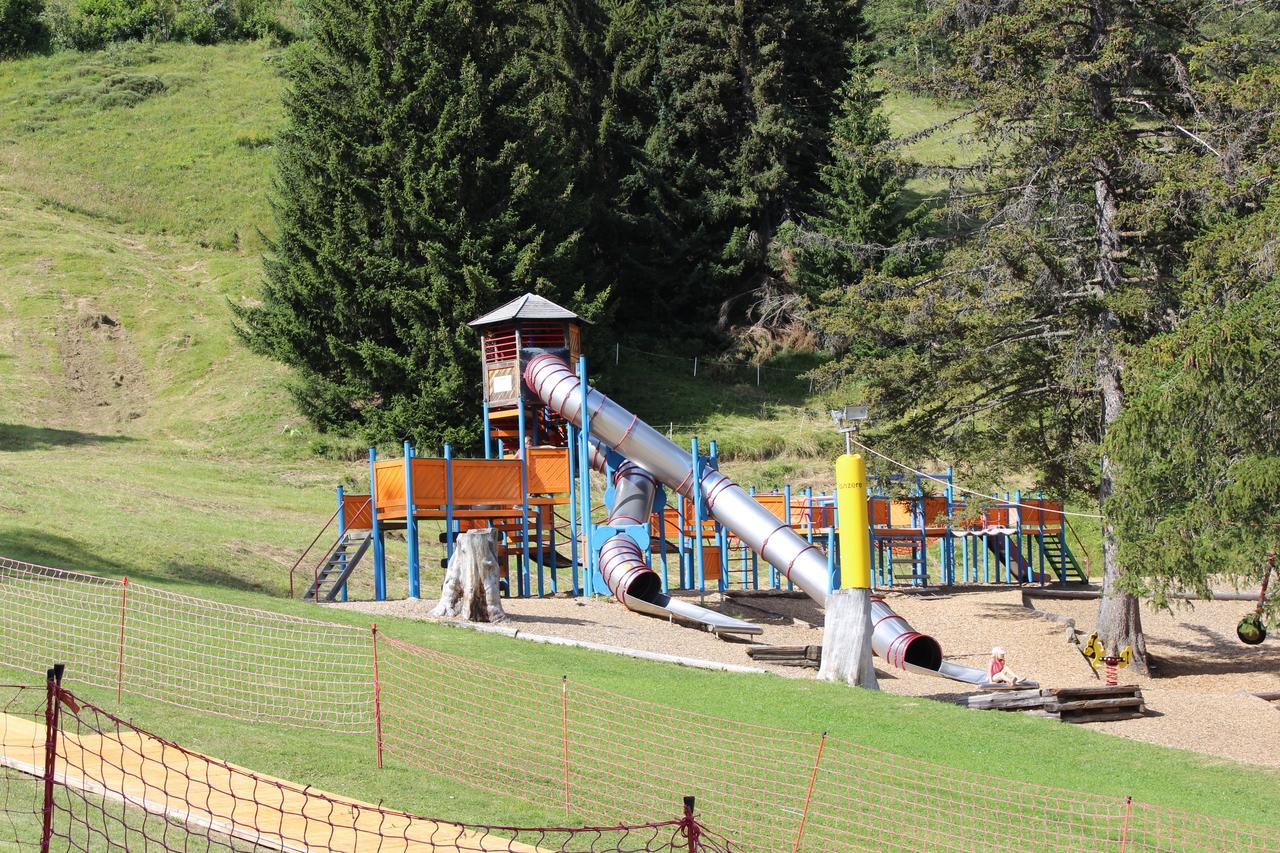 Holidays Groupes Anzere Bagian luar foto